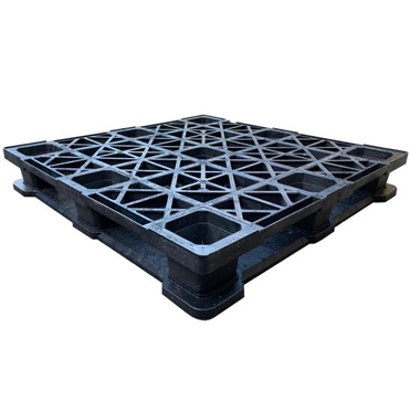 En paletsplastico.es tienes palets usados 114 x 114 con hasta 52% de descuento